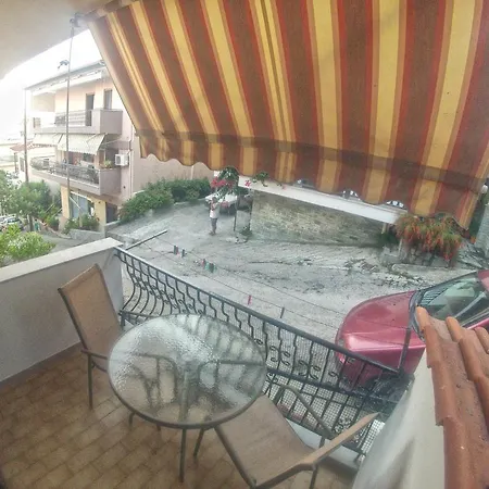 Angelika شقة نيوس مارماراس