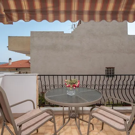 Angelika * نيوس مارماراس