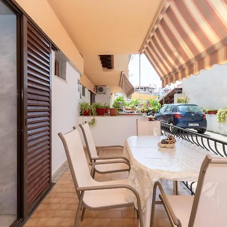 Apartmán Angelika Neos Marmaras