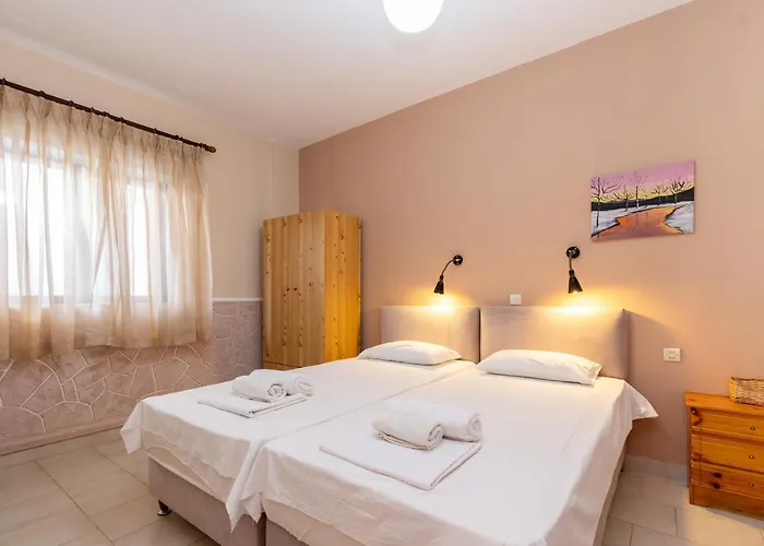 Apartment Angelika Néos Marmarás
